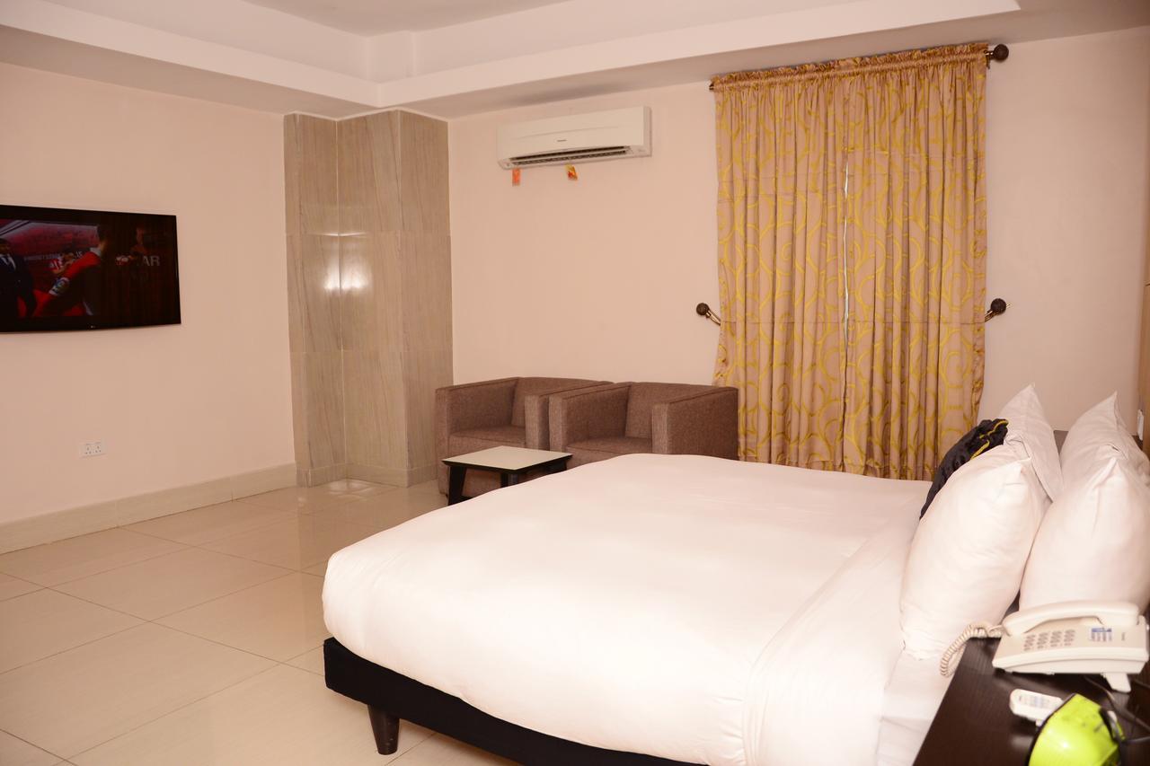 Bwc Hotel Lagos Exterior photo