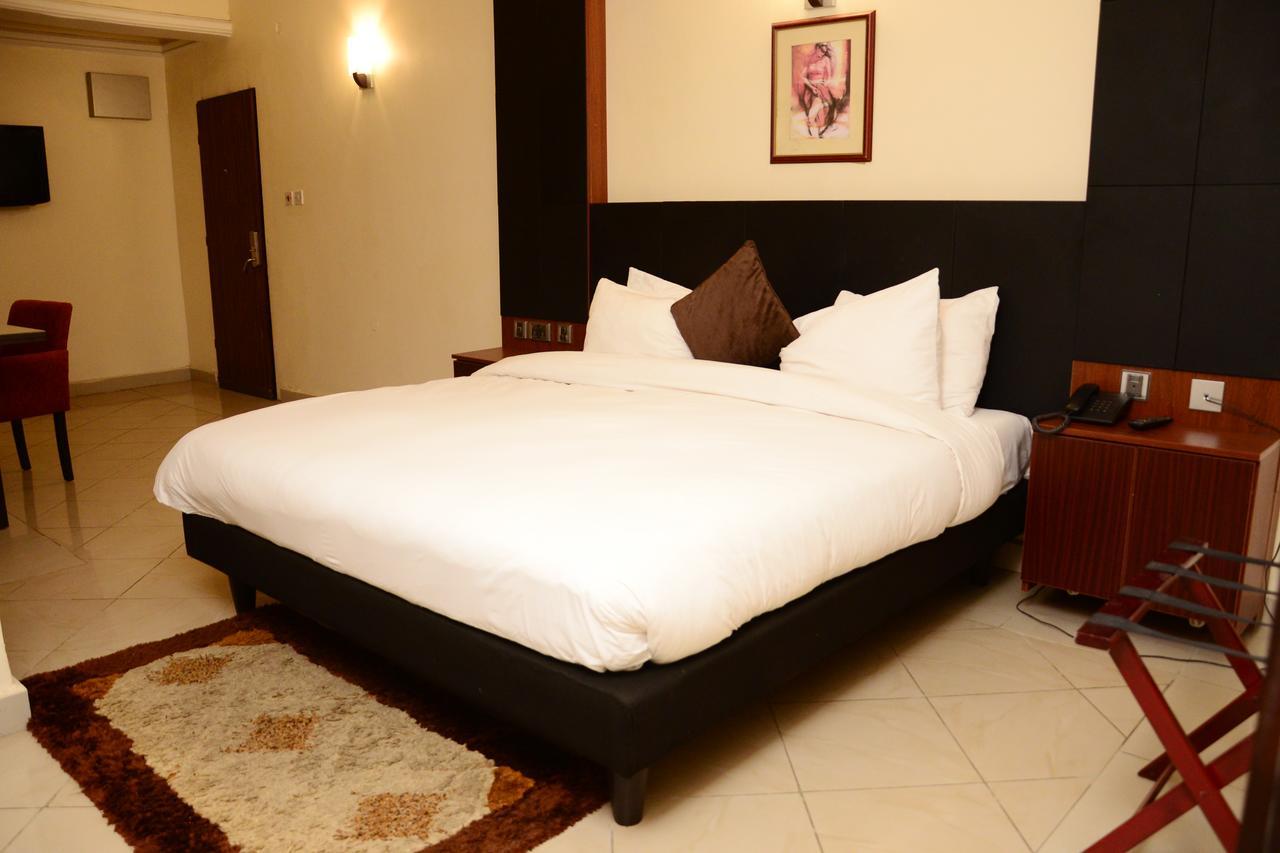 Bwc Hotel Lagos Exterior photo